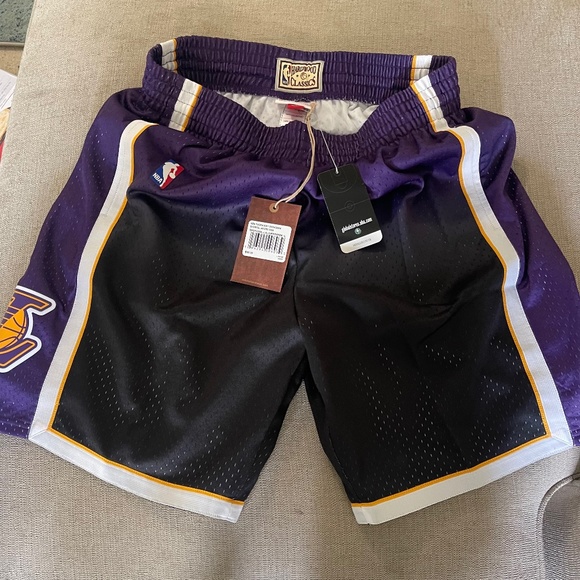 Nba lakers shorts - Picture 1 of 6